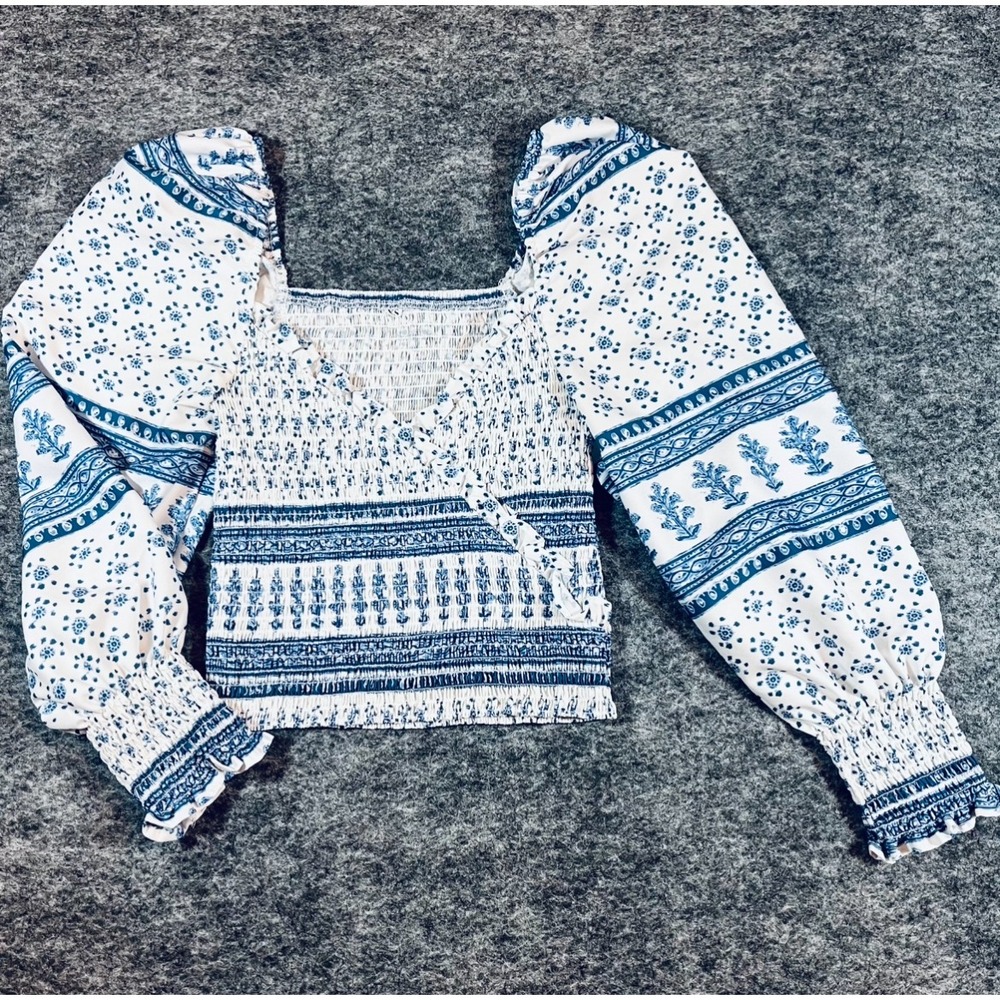 Peasant Smocked Crop Top Women XS Blue White Puff Sleeve Boho Cottagecore Spring